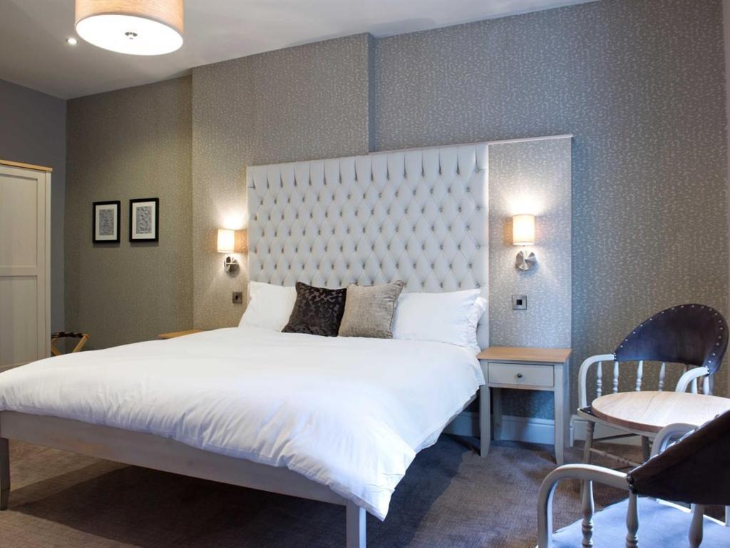 The County Hotel Hexham Rum bild