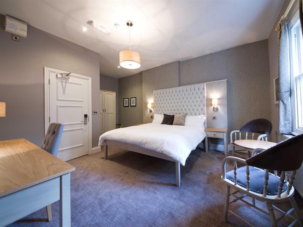 The County Hotel Hexham Rum bild